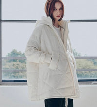 Carica l&#39;immagine nel visualizzatore di Gallery, Nylon long jacket
