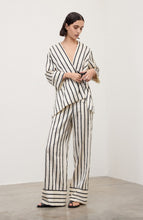 Carica l'immagine nel visualizzatore di Gallery, Stripes suit
