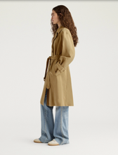 Carica l'immagine nel visualizzatore di Gallery, Trench coat
