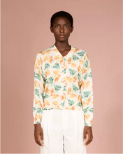 Carica l'immagine nel visualizzatore di Gallery, Floral print asymmetric cardigan
