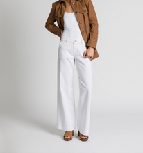 Carica l'immagine nel visualizzatore di Gallery, White jeans
