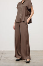 Carica l'immagine nel visualizzatore di Gallery, Viscose trousers
