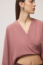 Carica l'immagine nel visualizzatore di Gallery, Kimono blouse

