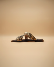 Carica l'immagine nel visualizzatore di Gallery, Animalier shoes
