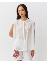 Carica l'immagine nel visualizzatore di Gallery, Korean shirt
