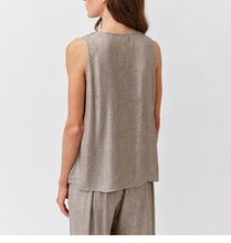 Carica l'immagine nel visualizzatore di Gallery, V neck lurex top
