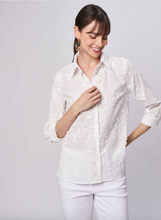 Carica l'immagine nel visualizzatore di Gallery, Muslin embroidered shirt
