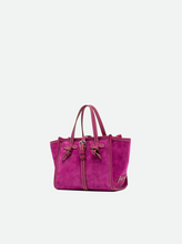 Carica l'immagine nel visualizzatore di Gallery, Fucsia bag
