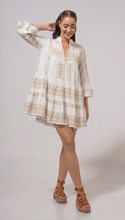Carica l'immagine nel visualizzatore di Gallery, White and gold dress
