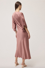 Carica l'immagine nel visualizzatore di Gallery, Viscose dress
