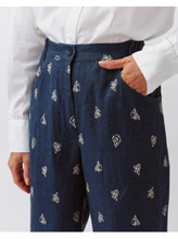 Carica l'immagine nel visualizzatore di Gallery, Printed pants
